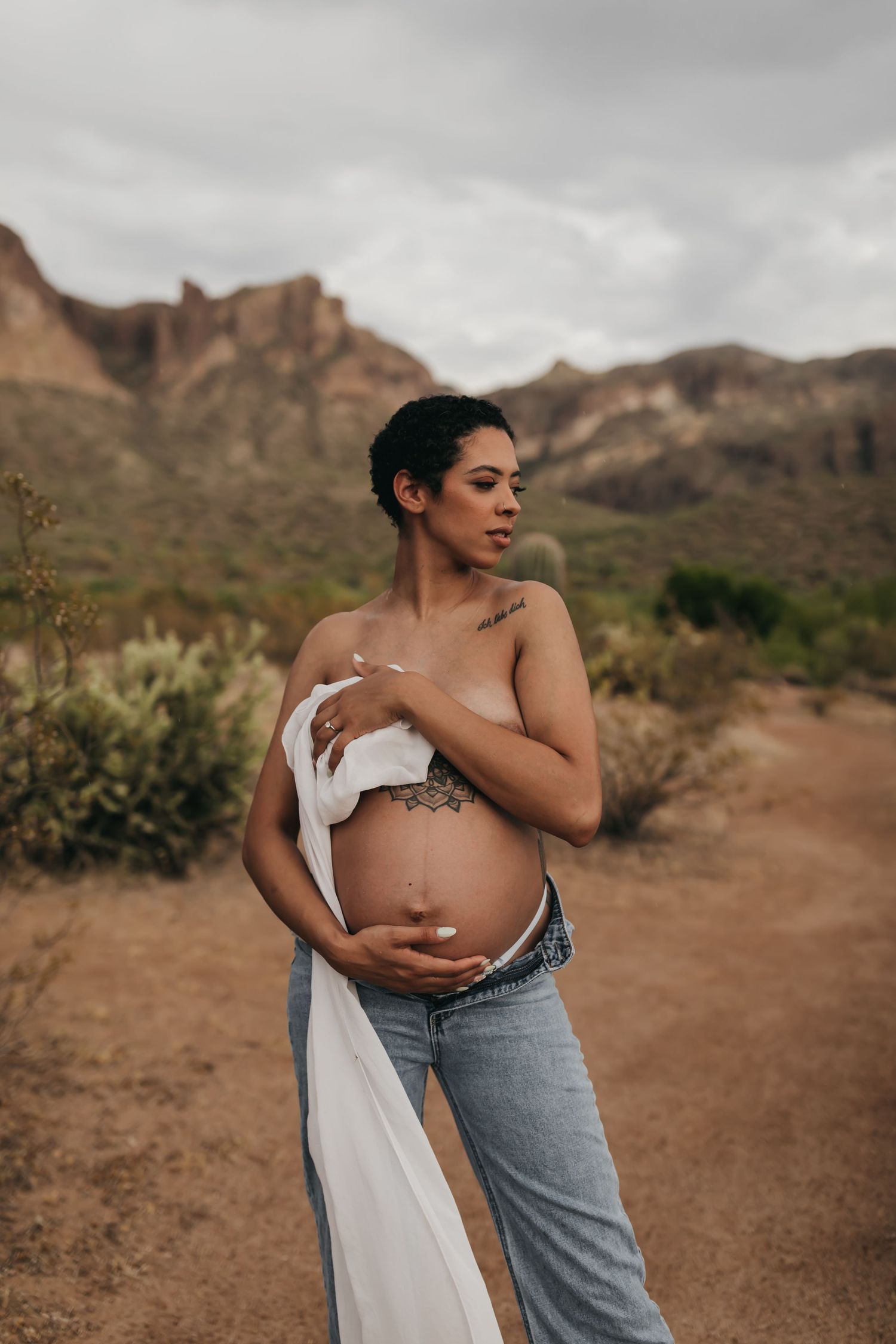 maternity boudoir photography arizona Body inclusive empowering top rated luxury deluxe high end top rated celebratory experience upscale AZ