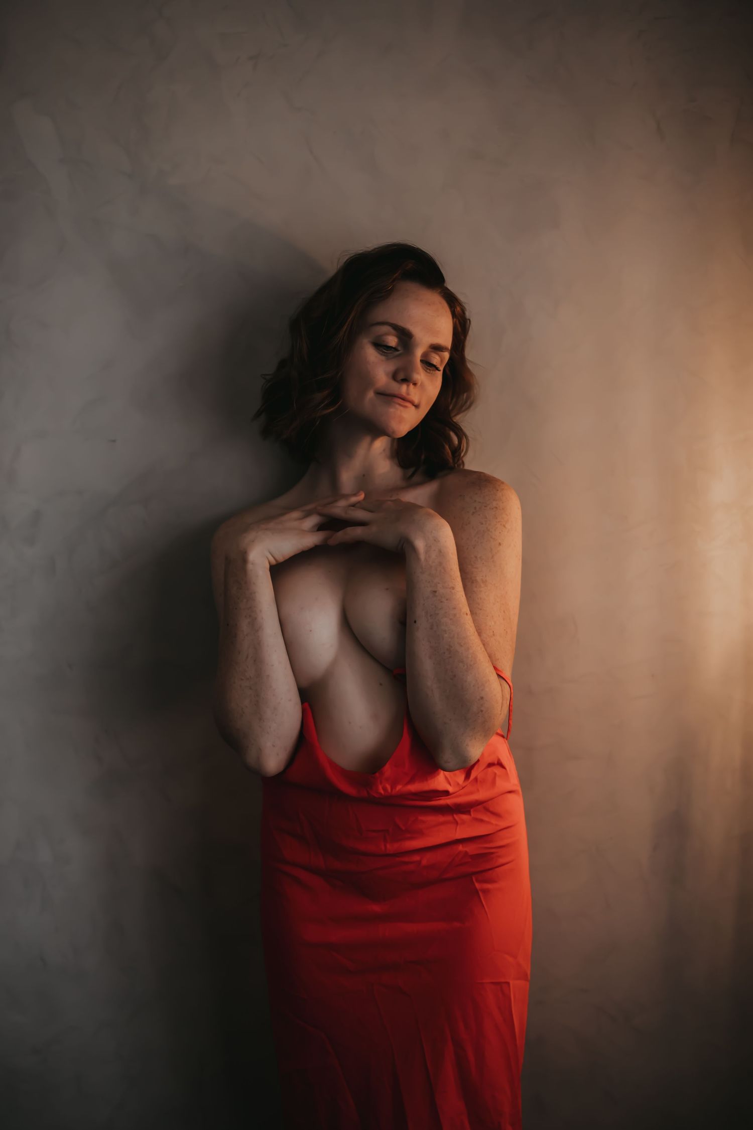 Mesa Phoenix Arizona, top-rated body positive boudoir photography Celebratory inclusive body positive luxury tasteful moody sensual sexy AZ