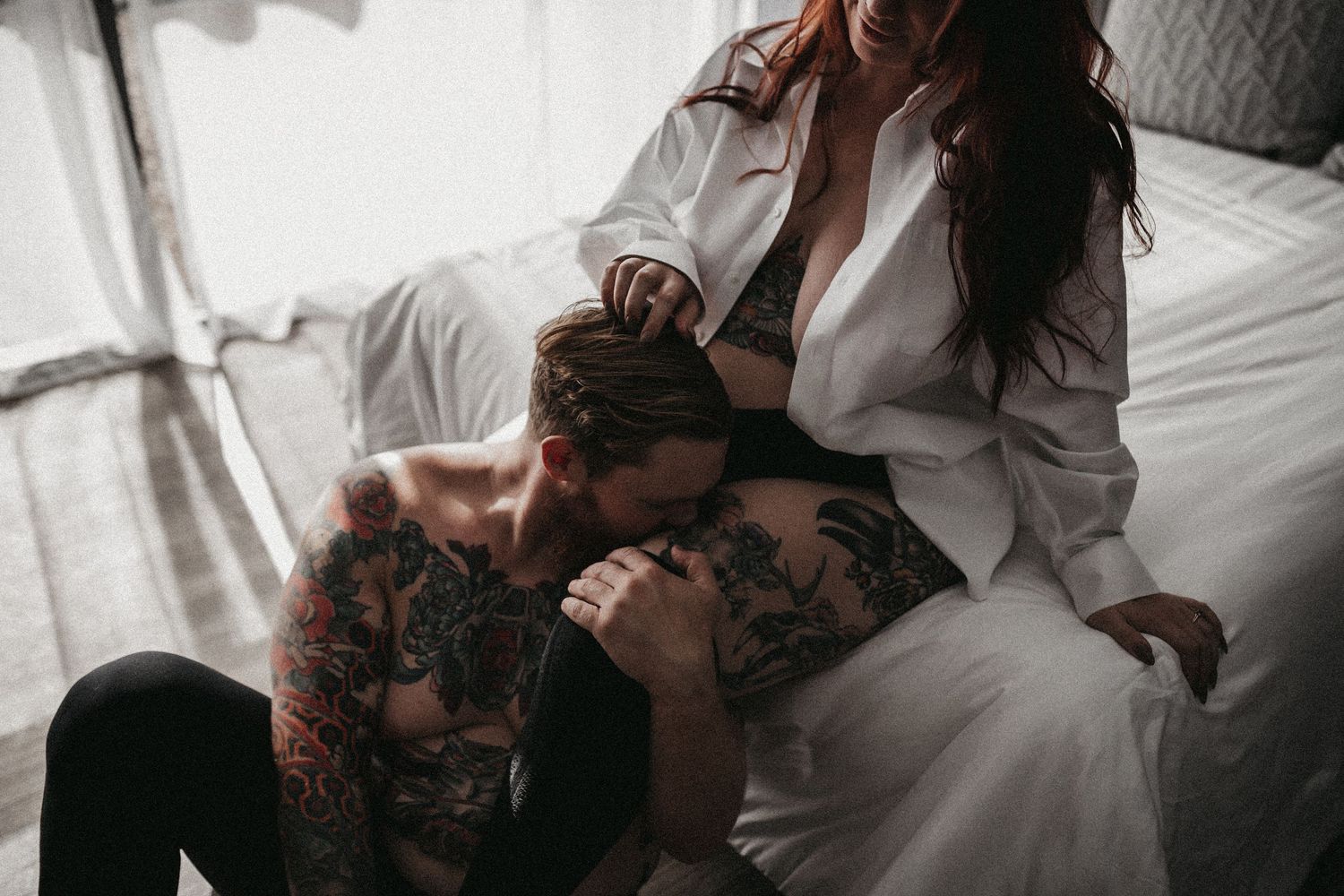Top rated boudoir photographer Tempe Scottsdale Mesa Gilbert Phoenix Glendale Peoria Queen Creek San Tan Paradise Valley sexy luxury AZ