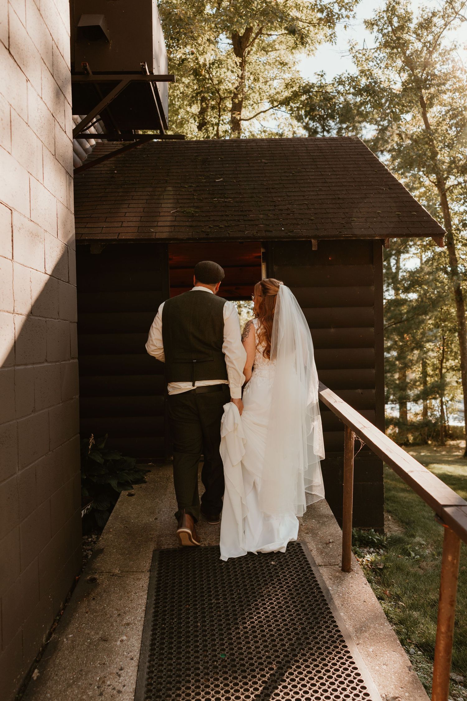 Michigan wedding photographer, Mid-Michigan wedding, Candid, Documentary, lifestyle, family, travel, photography, couples, venue, emotional