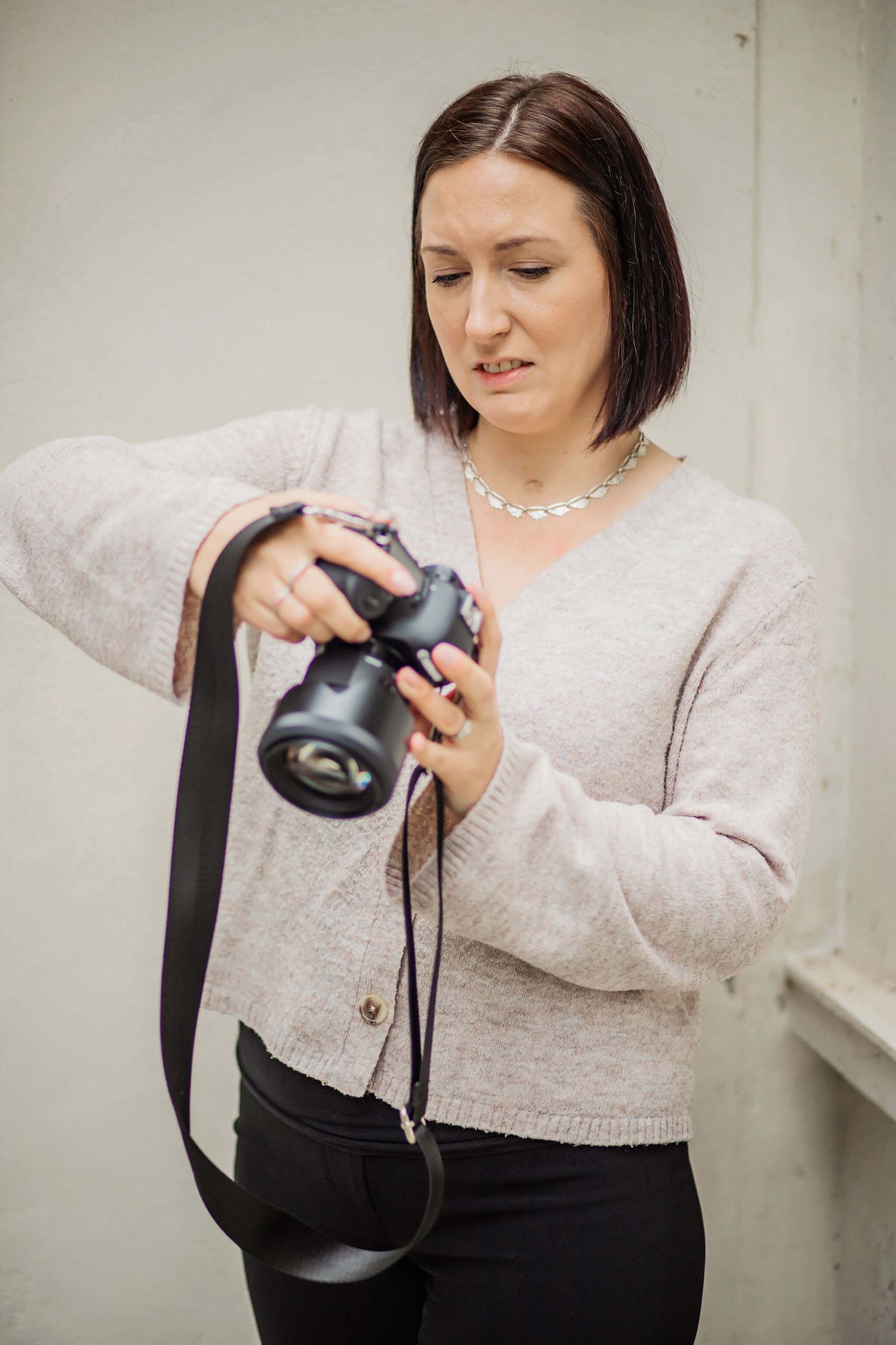 Gravidfotograf mullsjö och jönköping. dokumentärt mullsjö med fokus på känslor och närhet. Storytellingfotograf i Mullsjö & jönköping