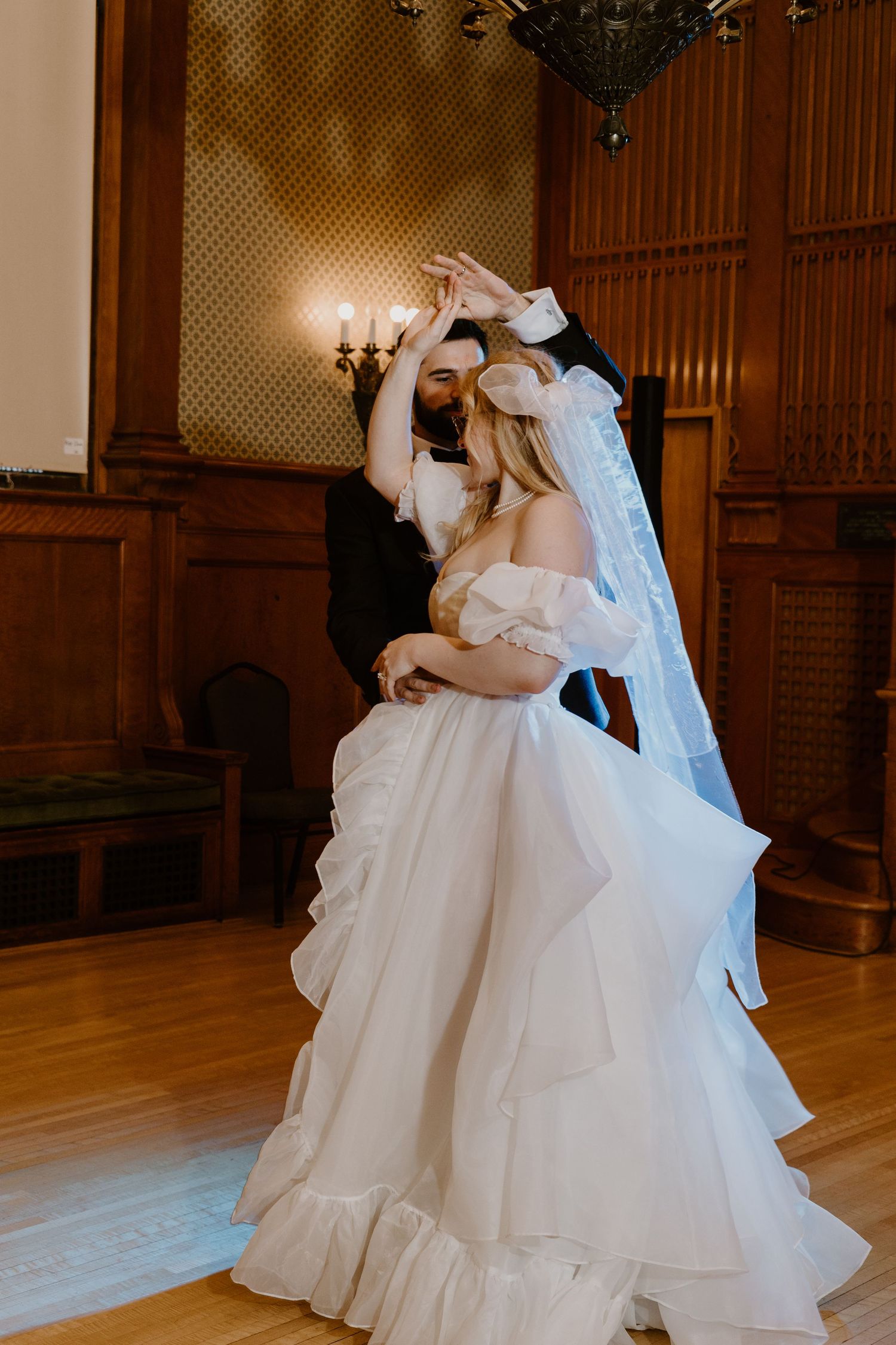 Joslyn Castle & Gardens Omaha Nebraska Wedding venue Wedding Photography by Nixon Photography
