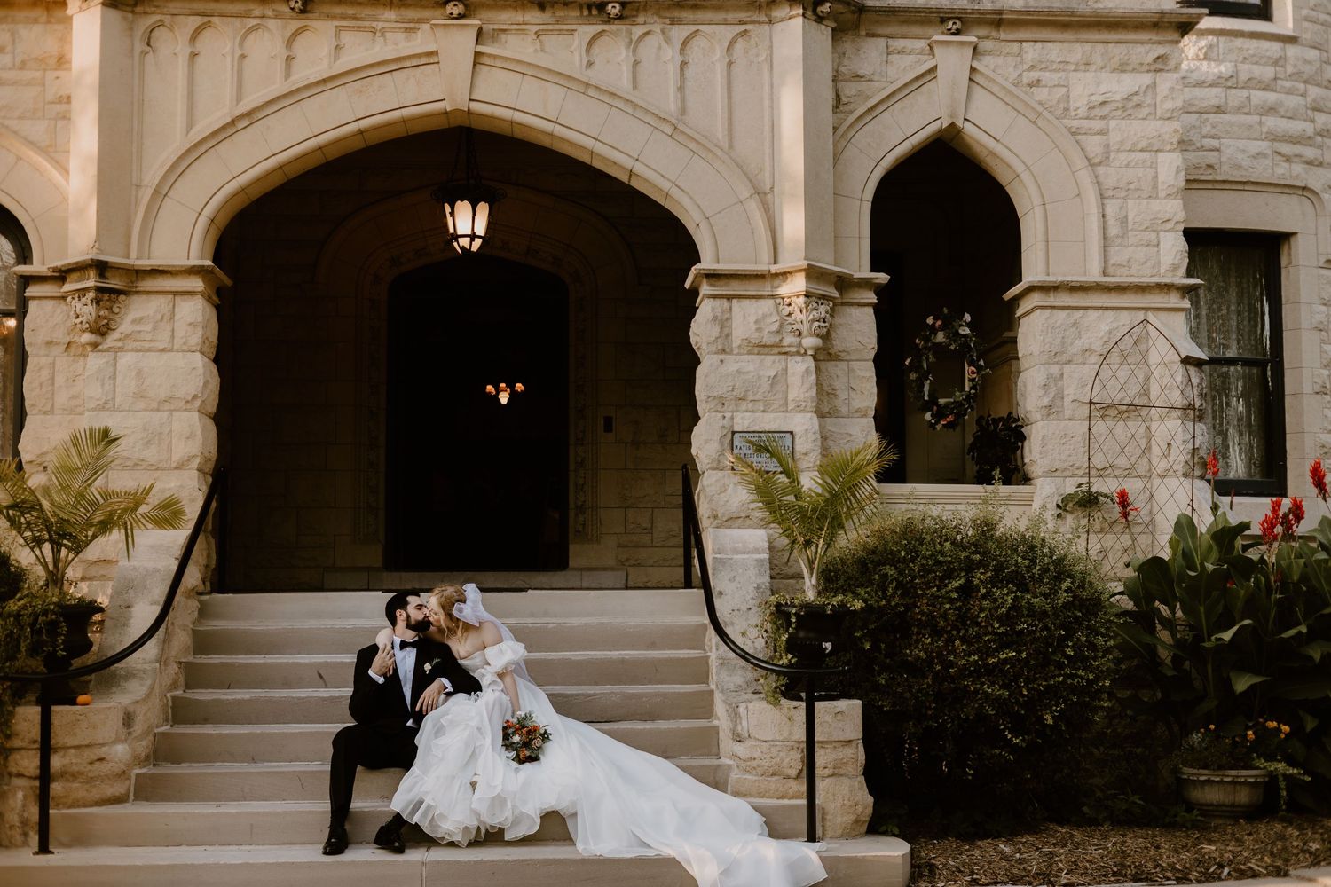 Joslyn Castle & Gardens Omaha Nebraska Wedding venue Wedding Photography by Nixon Photography