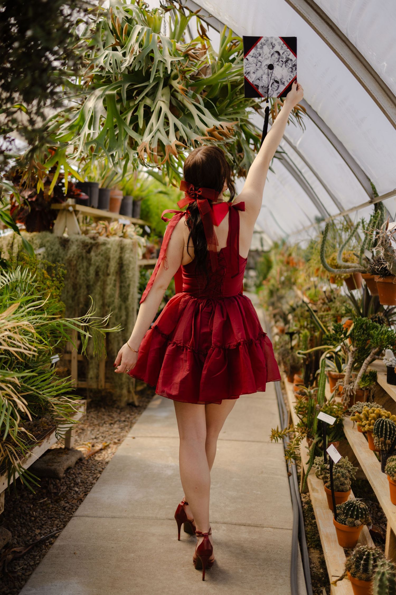 University of Lincoln Senior Portraits, Lincoln Nebraska greenhouse