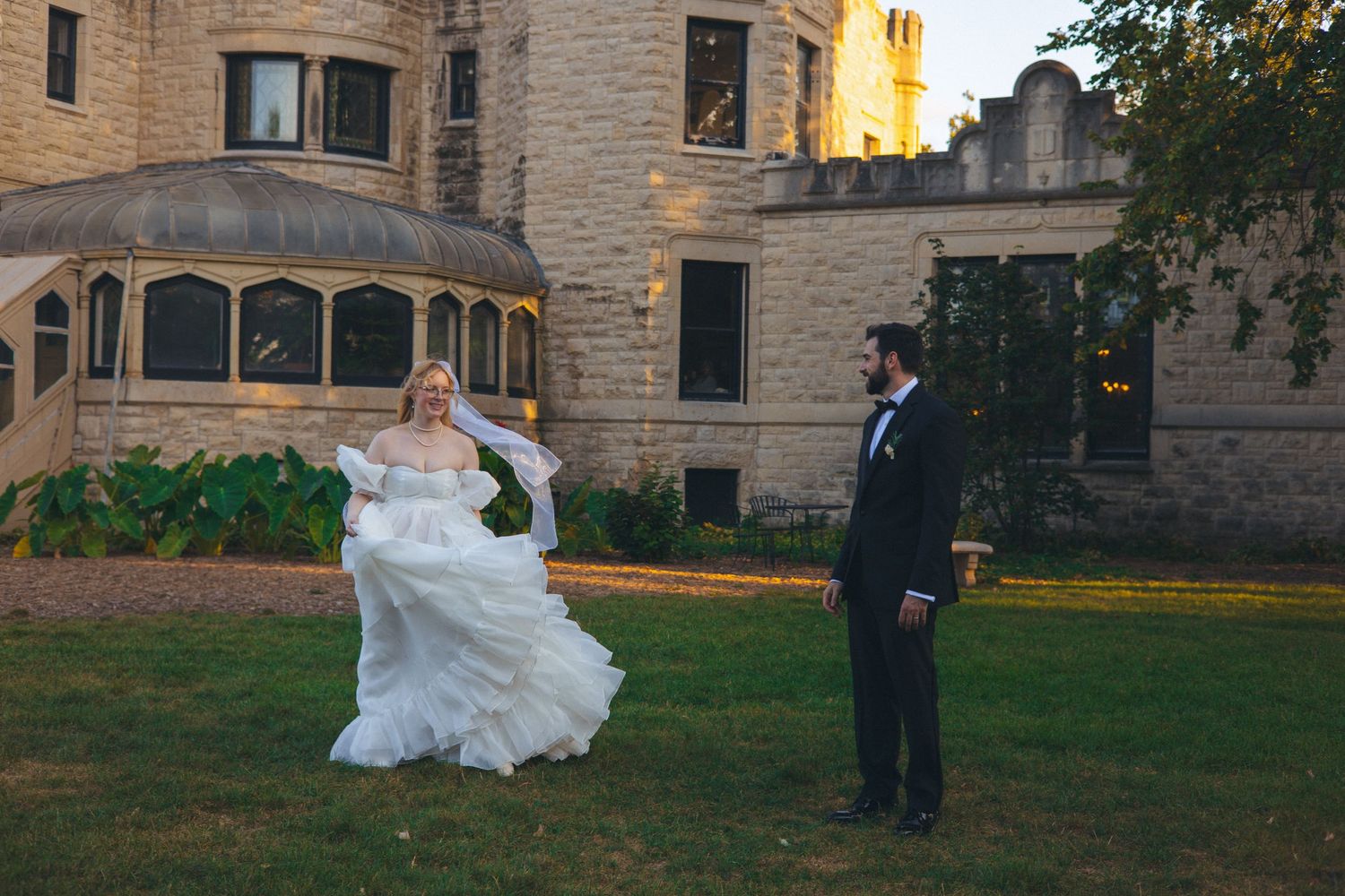 Joslyn Castle & Gardens Omaha Nebraska Wedding venue Wedding Photography by Nixon Photography