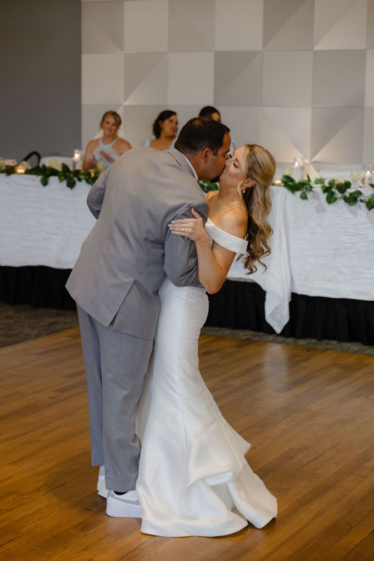 SCOTT CONFERENCE CENTER, Omaha Nebraska Nebraska Wedding Photography, Nixon Photography, Kinsey Nixon-Bay