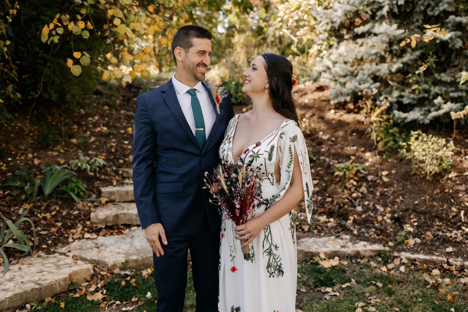 wedding photography Omaha Nebraska couple portraits at Lilac Hill