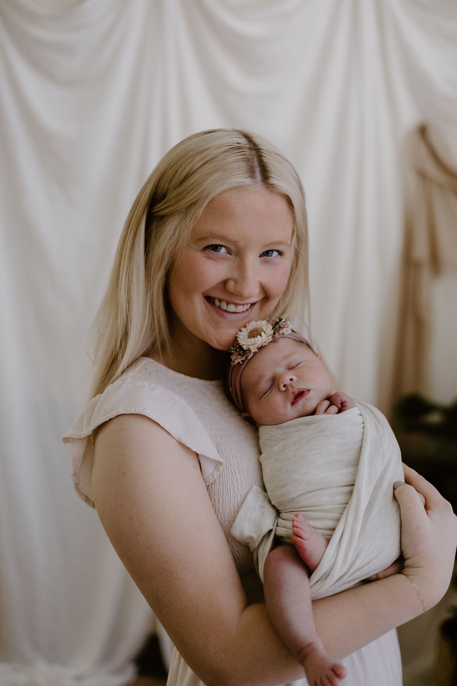 Plattsmouth NE newborn portraits in cozy studio