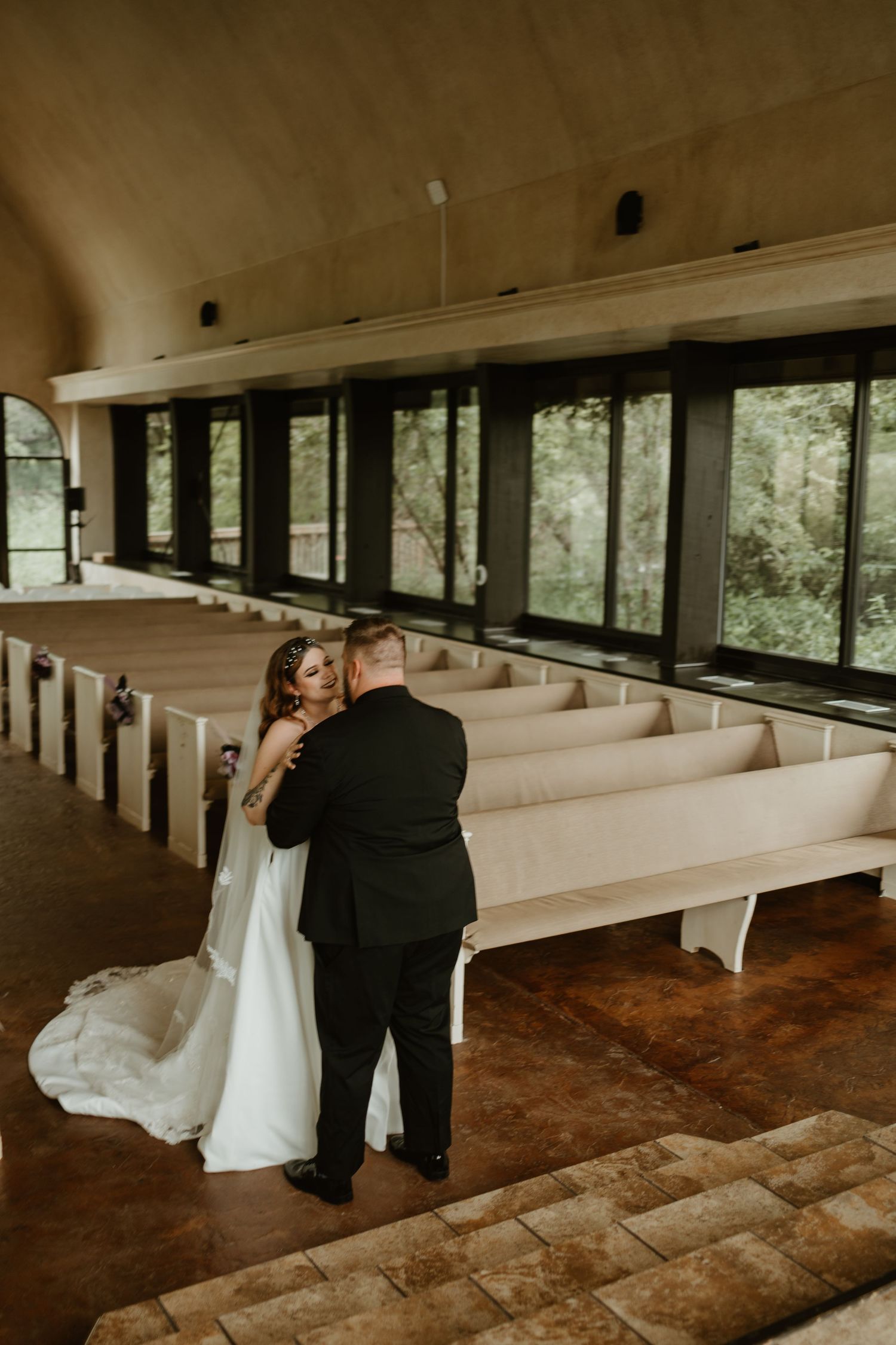 Willow Creek wedding venue Shelby Iowa, chapel wedding venue Iowa, southwest Iowa wedding venue, indoor ceremony venue, hotels nearby.