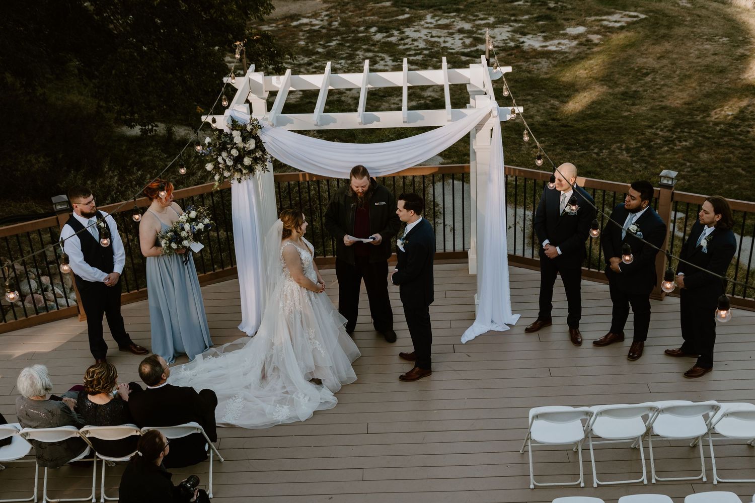 A View Fontenelle Hills wedding venue, Bellevue NE wedding venue, scenic outdoor ceremony deck venue.