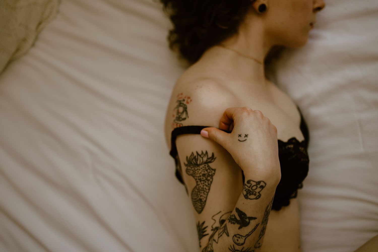 Plattsmouth and Omaha Nebraska boudoir photo with soft lighting and relaxed styling