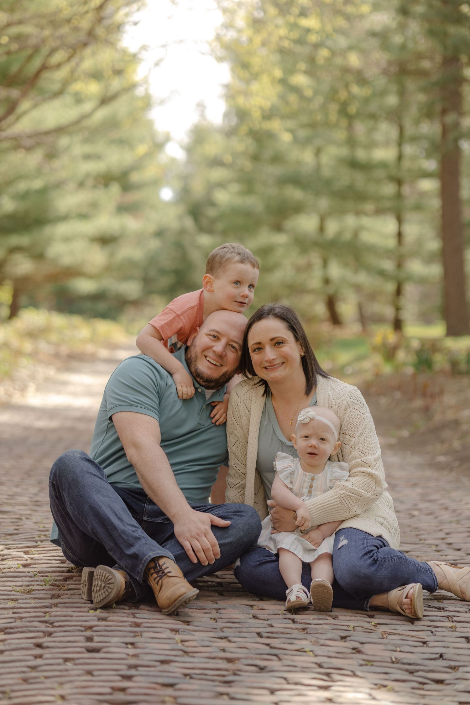 Nebraska city Nebraska photography with parents holding kids