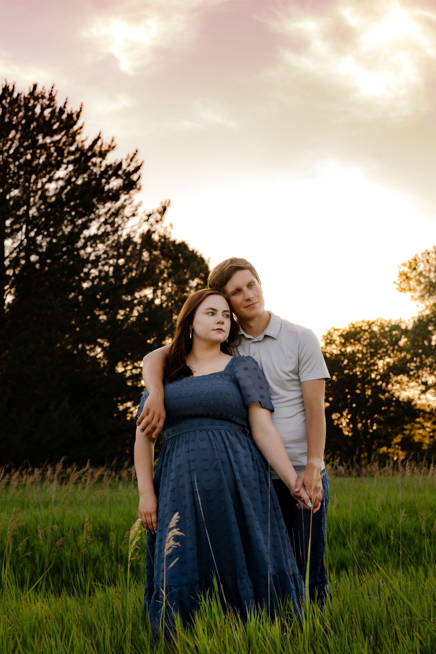 Midwest portrait session with soft, warm tones In Chalco Park in Omaha Nebraska for an Engagement session.