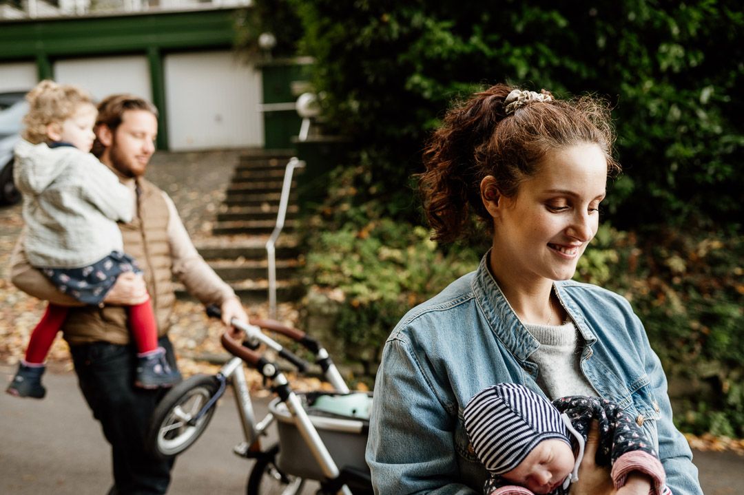Familie spaziert