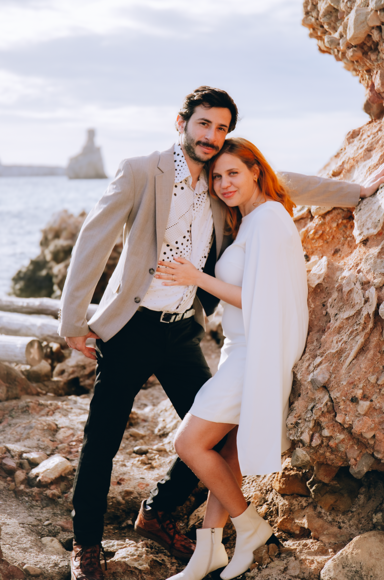 Preboda en Cala Benirràs, IBIZA. Fotógrafa de bodas en Barcelona, Catalunya y España.