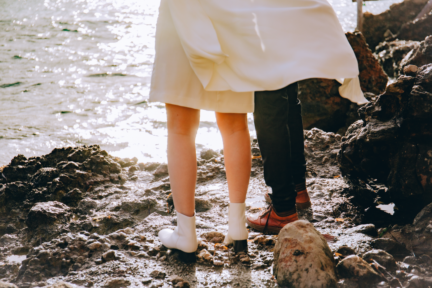 Preboda en Cala Benirràs, IBIZA. Fotógrafa de bodas en Barcelona, Catalunya y España.