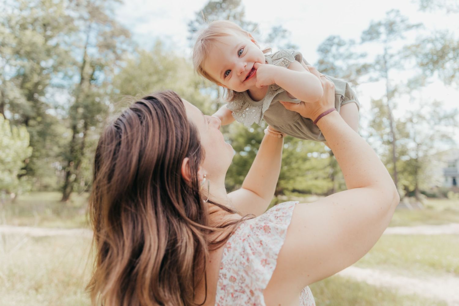 Family photography session in Conroe TX photographed by Magnolia TX photographer