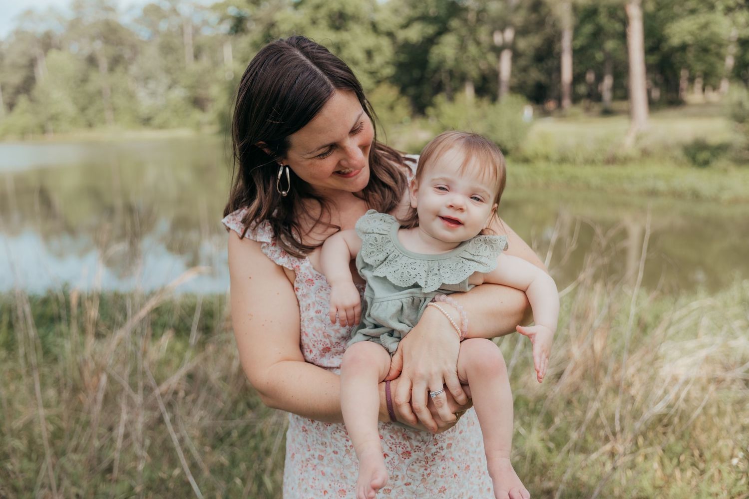 Family photography session in Conroe TX photographed by Magnolia TX photographer