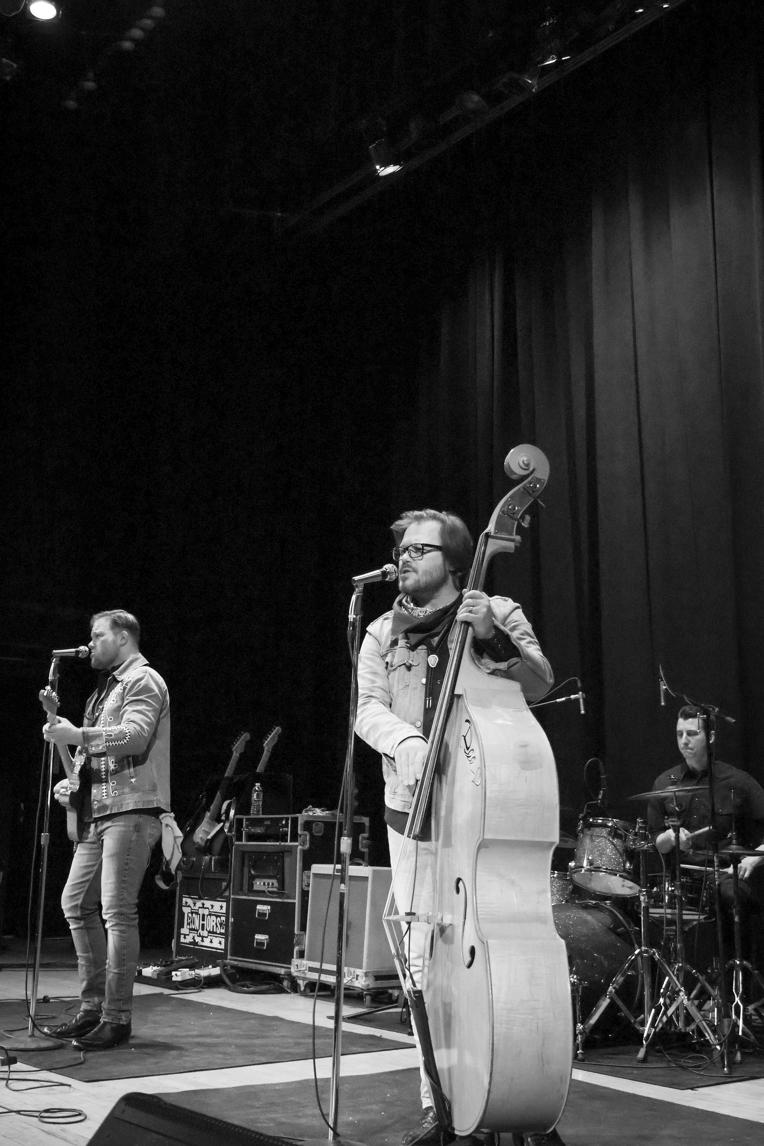 The band Iron Horse plays at Irish American Heritage Center in Chicago IL