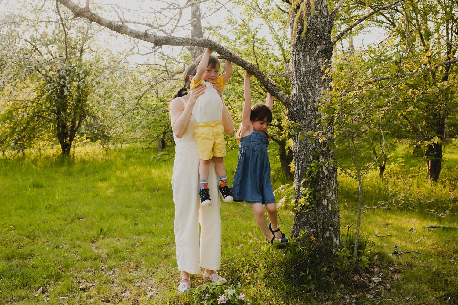 Family Photos, Antigonish Family Photos, Relaxed family photos magical family portraits