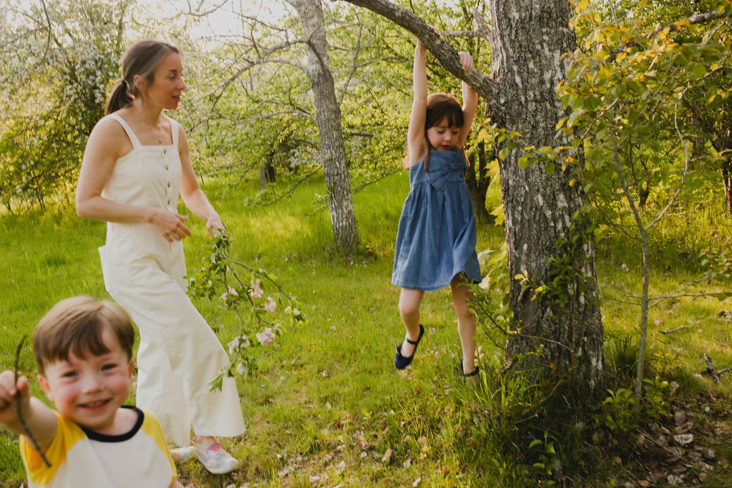 Family Photos, Antigonish Family Photos, Relaxed family photos magical family portraits