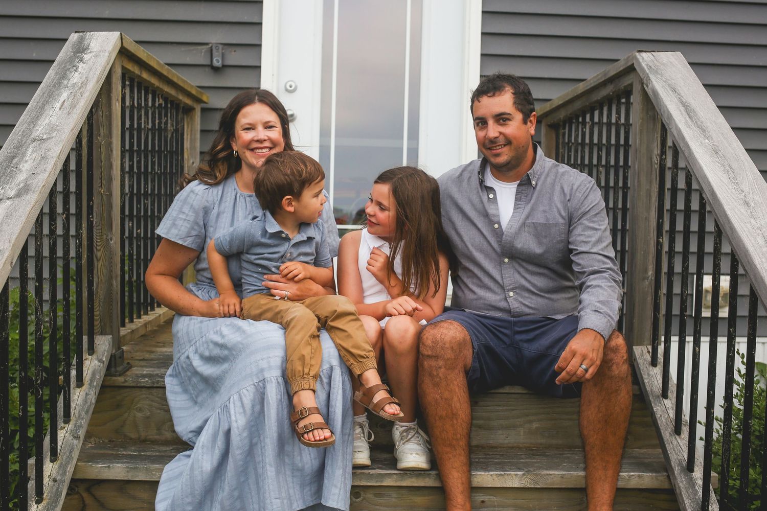 Family Photos, Antigonish Family Photos, Relaxed family photos magical family portraits