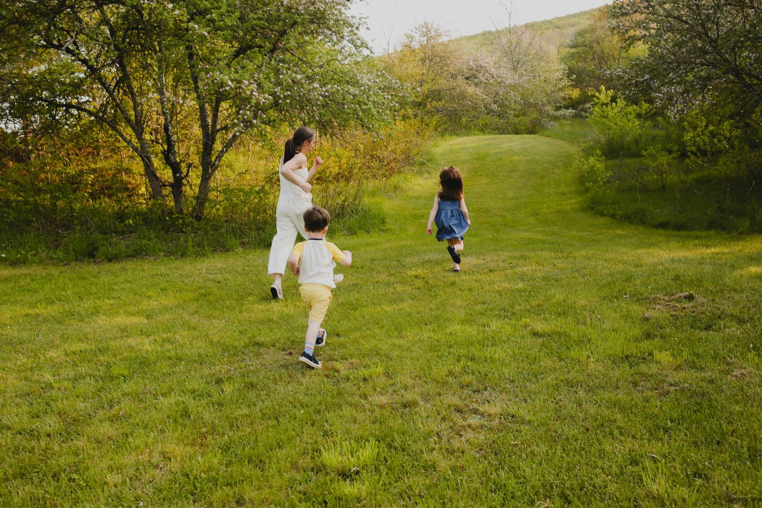 Family Photos, Antigonish Family Photos, Relaxed family photos magical family portraits