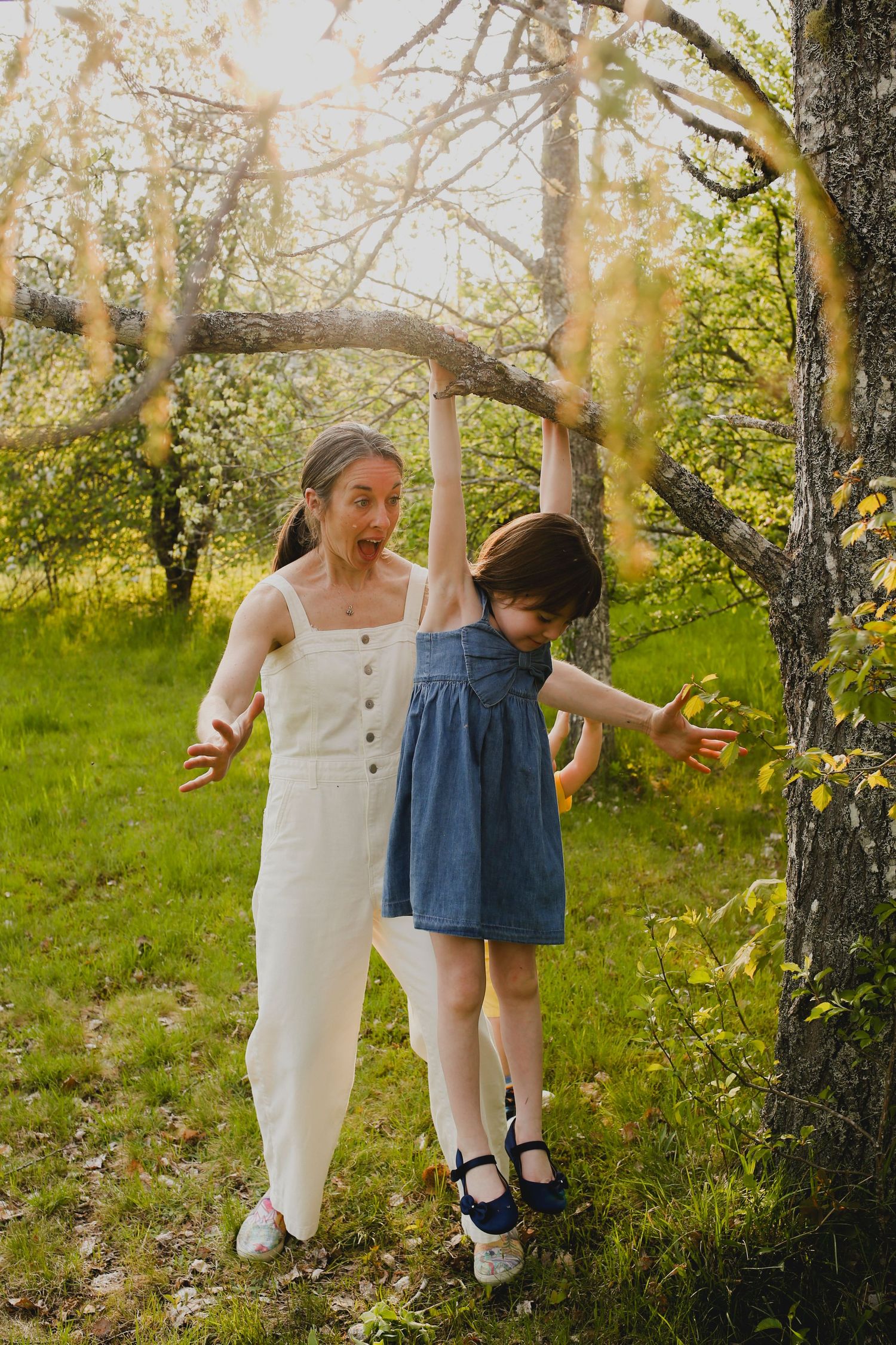 Family Photos, Antigonish Family Photos, Relaxed family photos magical family portraits