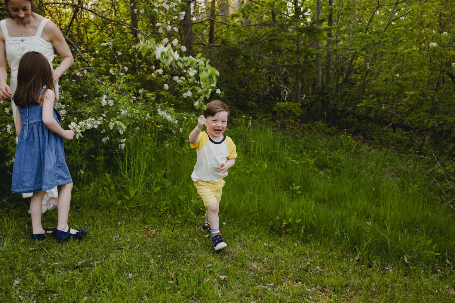 Family Photos, Antigonish Family Photos, Relaxed family photos magical family portraits