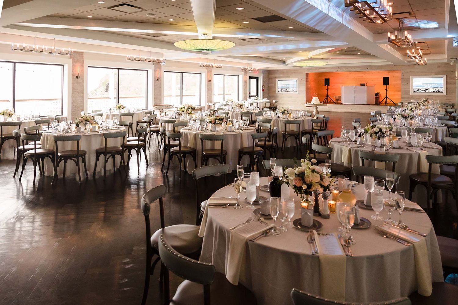 The main ballroom of the Oceanview of Nahant is the perfect setting for a wedding reception.