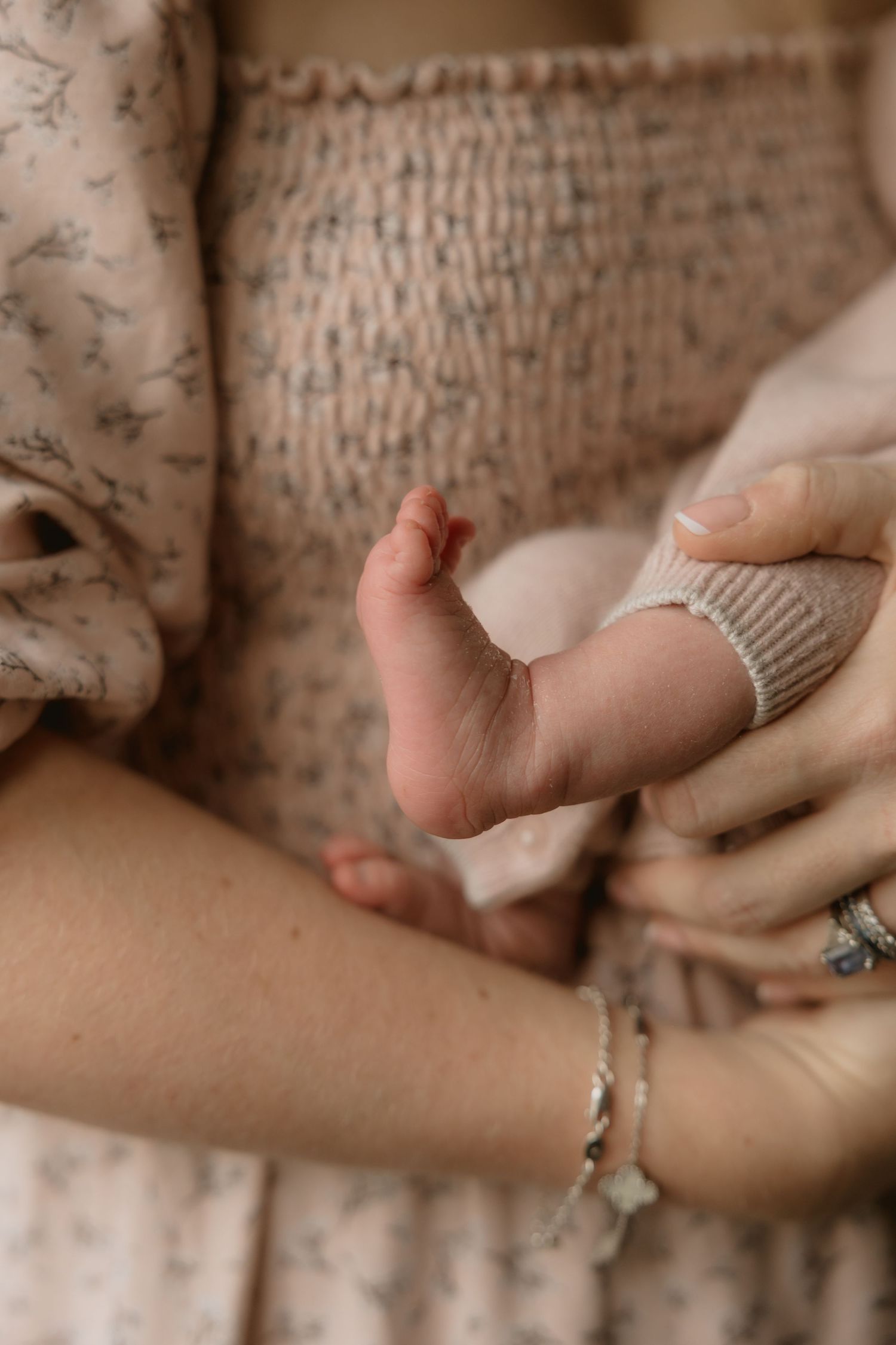 Newborn details captured by Northamptonshire Newborn Photographer Ellen Sear