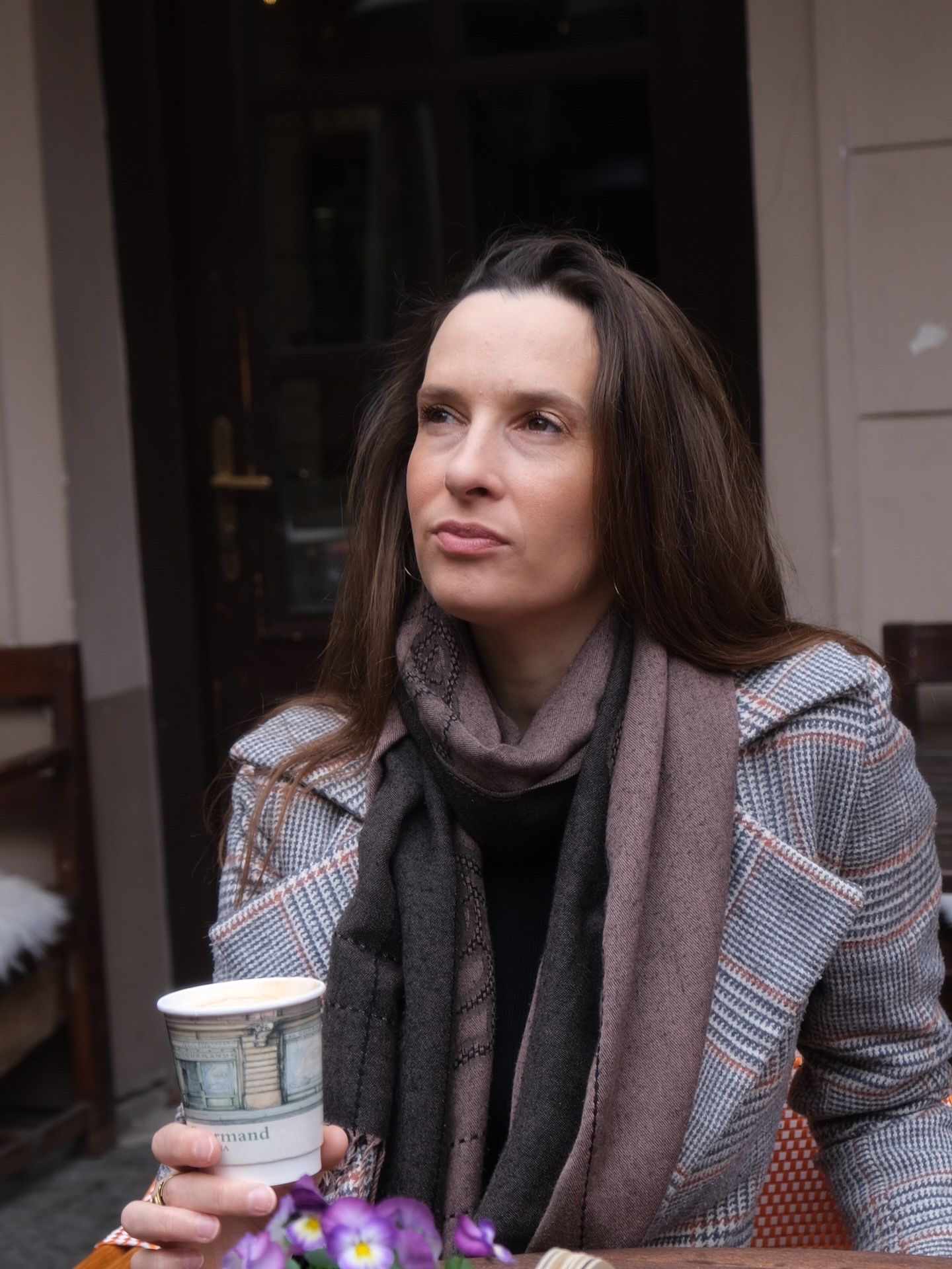 Fotografka ženských portrétů z Prahy - Barbora Vlasatá - focení pro podnikatelky - street focení - ulice prahy