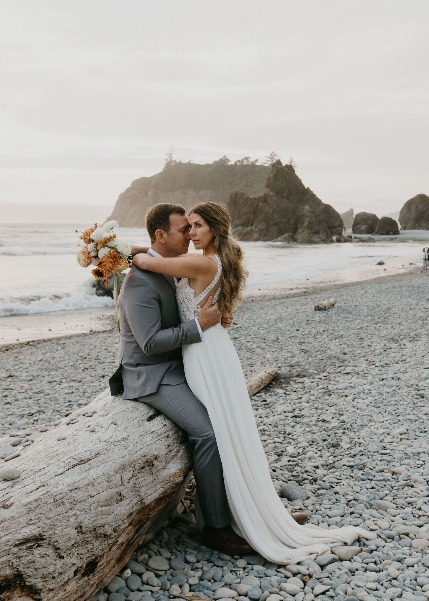 ruby beach elopement, la push elopement, ruby beach photographer