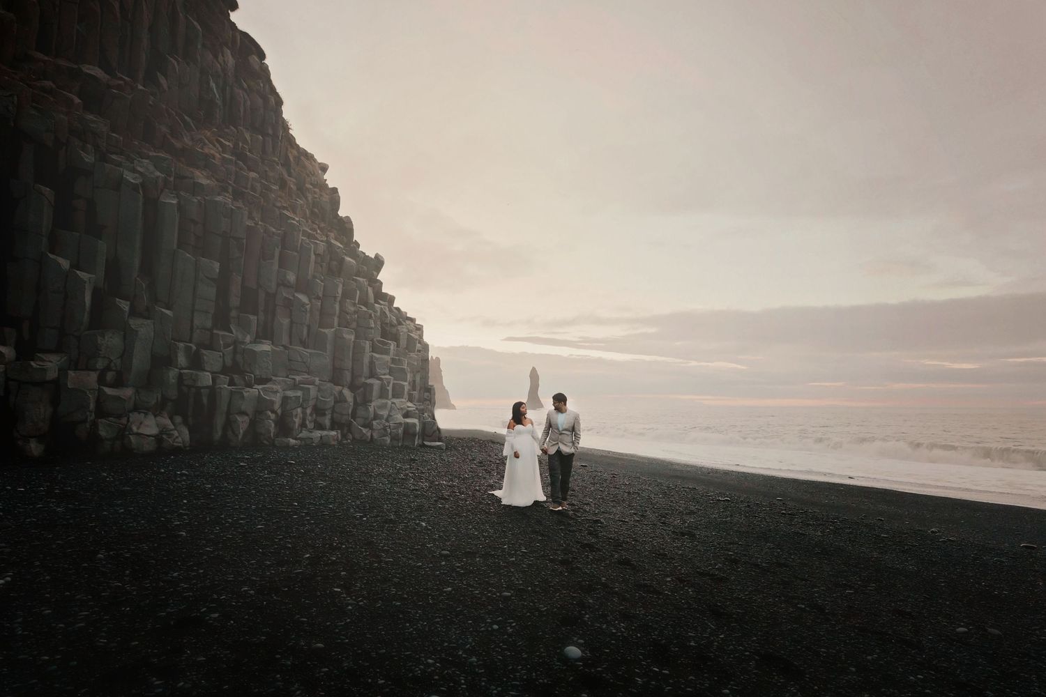iceland elopement, iceland photographer, black sand beach elopement
