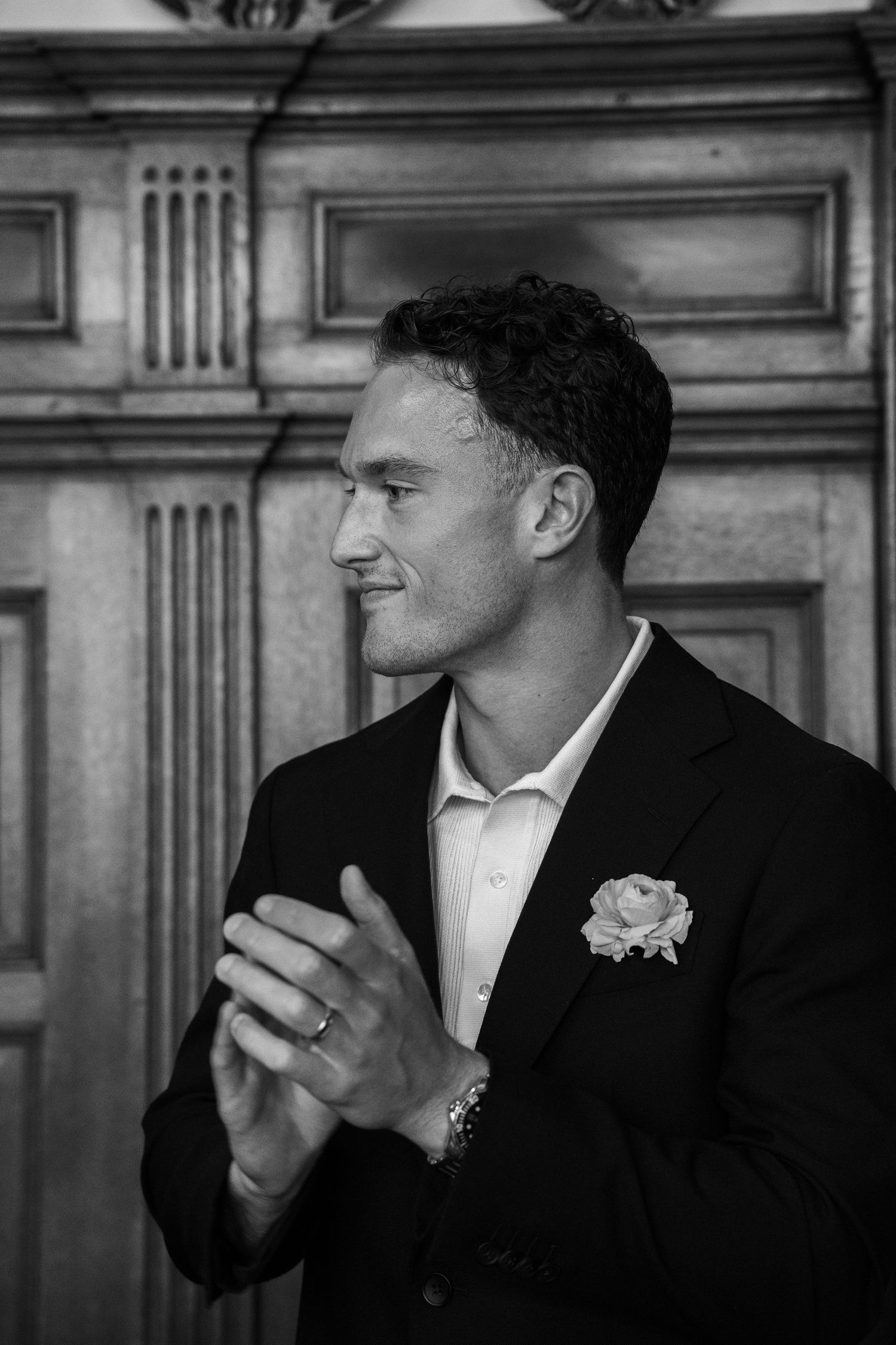 Bruidsfotografie tijdens een ceremonie in Alkmaar by LoDé trouwfotografie