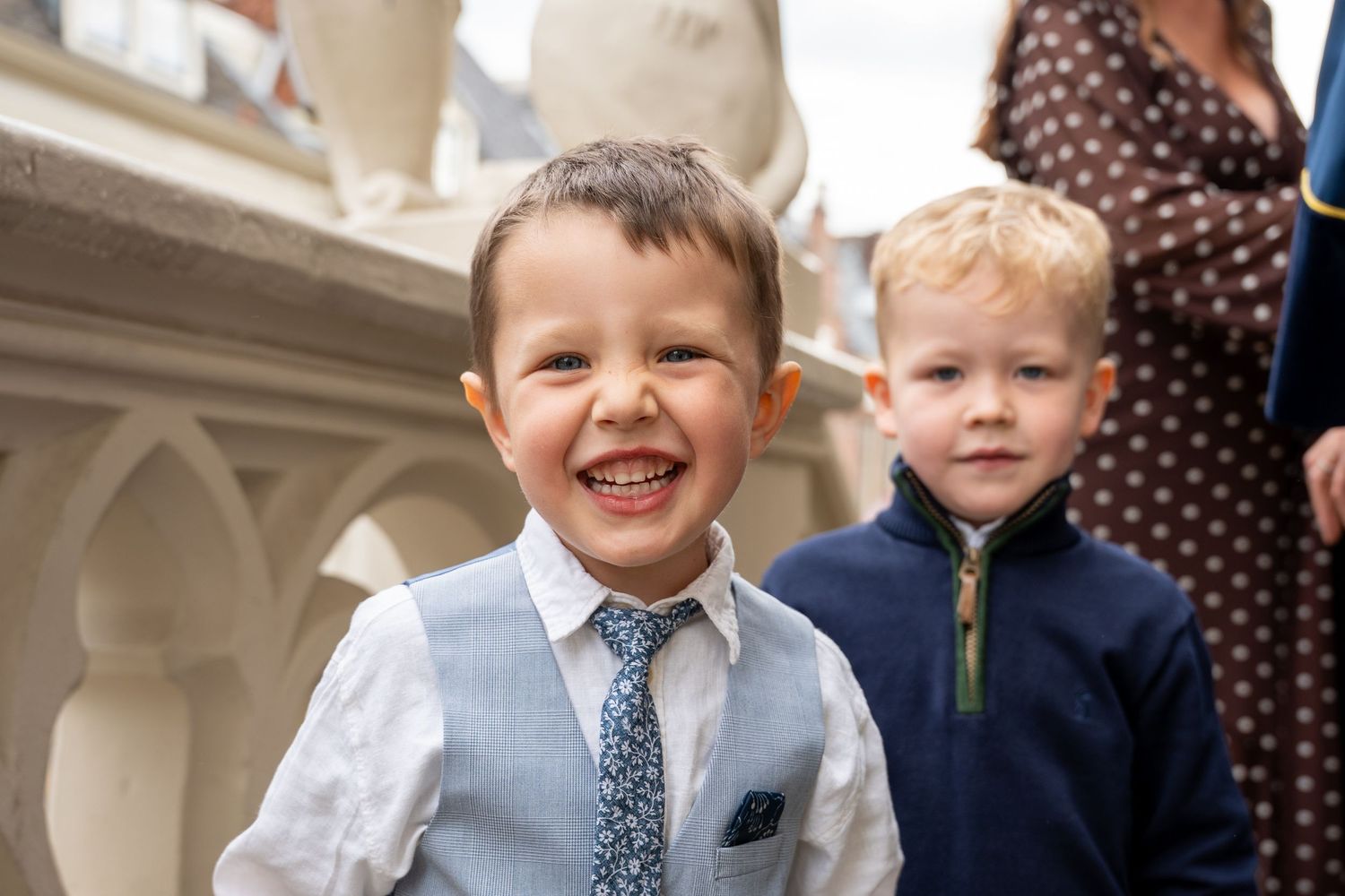 Bruidsfotografie tijdens een ceremonie in Alkmaar by LoDé trouwfotografie