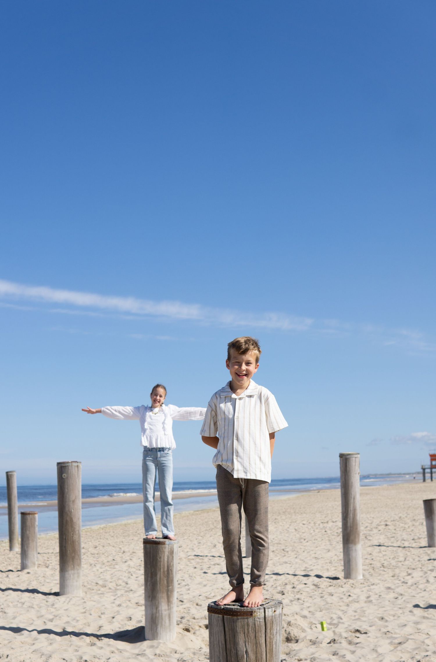 Portret & Lifestyle fotografie outdoor Alkmaar Noord-Holland by LoDé gezinsshoot op het strand