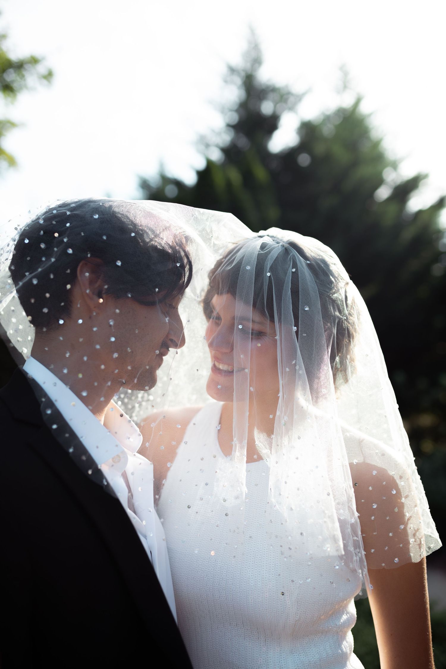 Intimate kiss of Cincinnati couple few minutes after Wedding