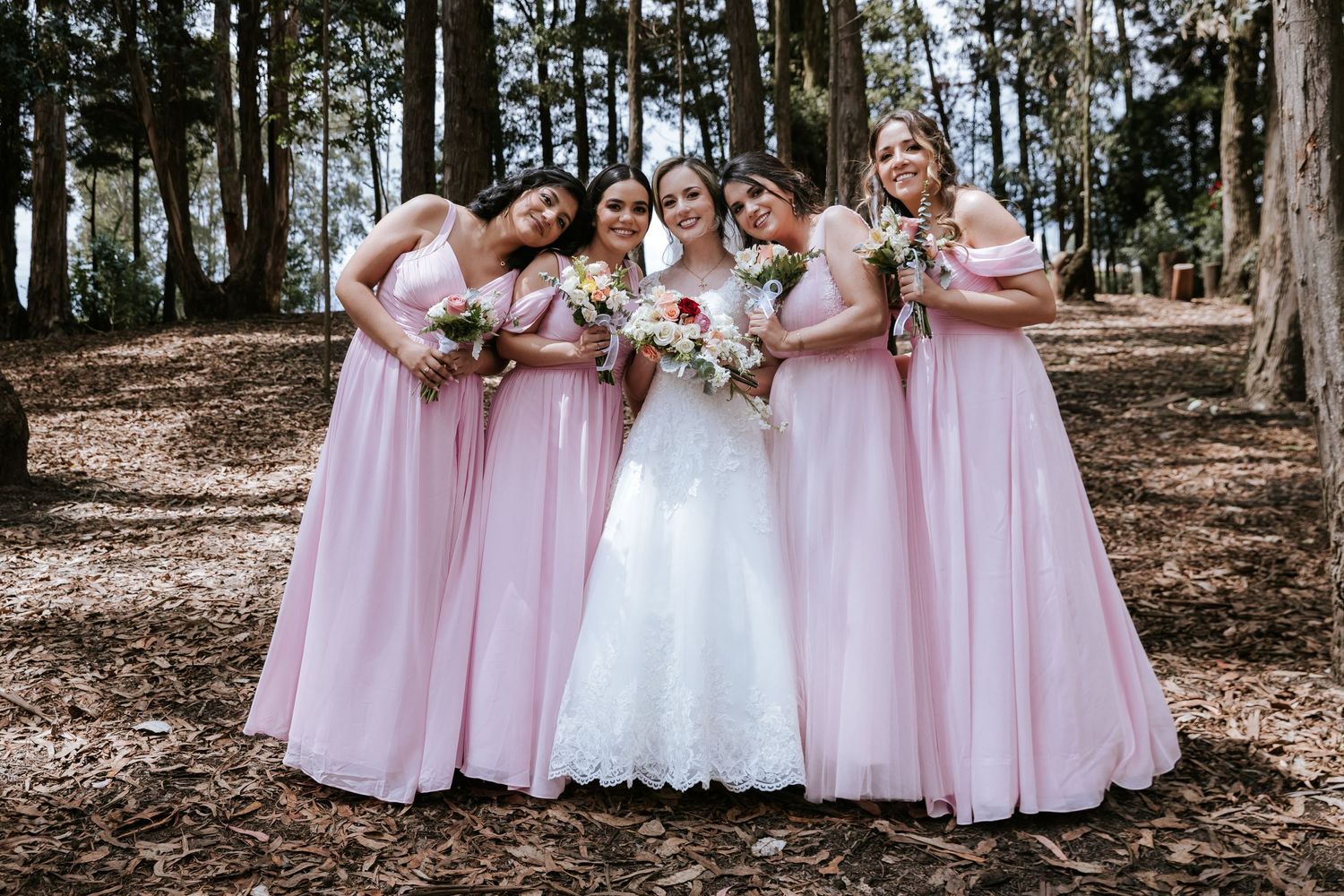 Fotografía de bodas destino en Quito y Ecuador con estilo emocional y documentalFotografía de bodas destino en Quito y Ecuador con estilo em