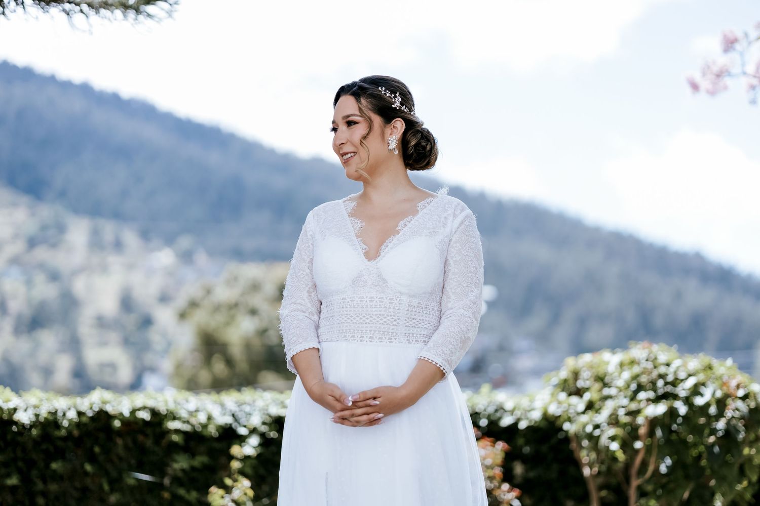 Pablo Andrade fotografiando una boda destino en Ecuador