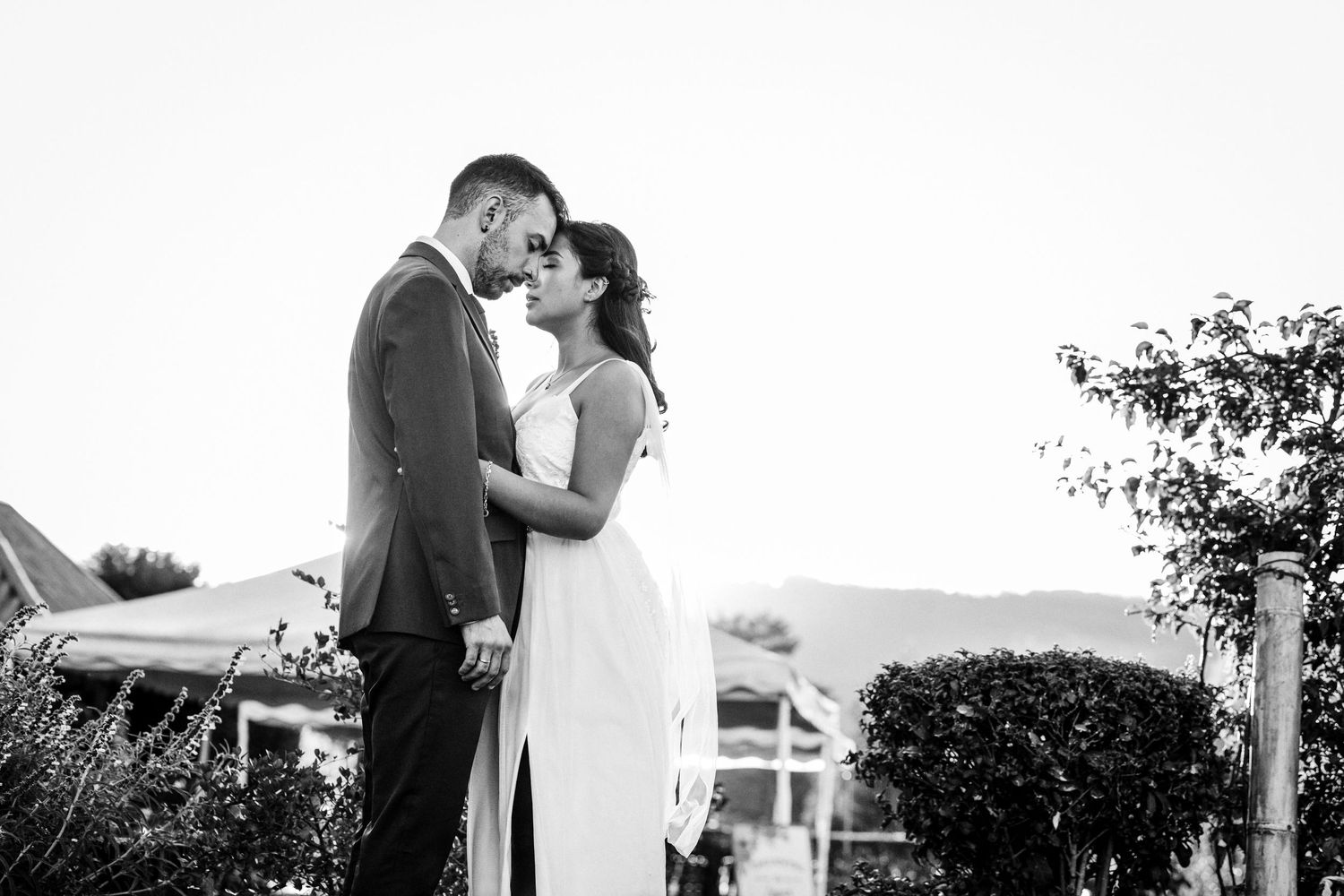 Pablo Andrade fotografiando una boda destino en Ecuador