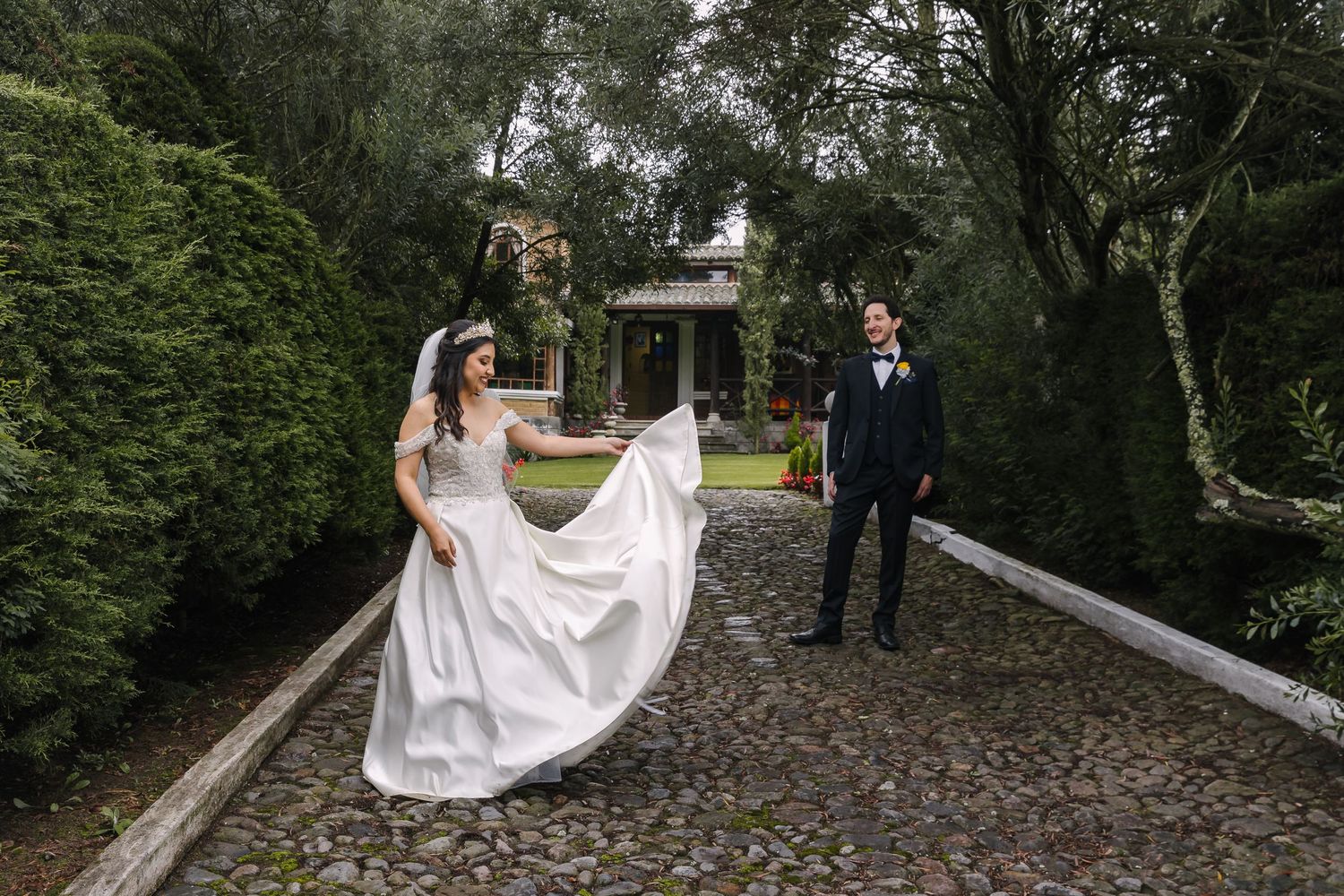 Recuerdos eternos de tu boda en Quito con un fotógrafo profesional y apasionado