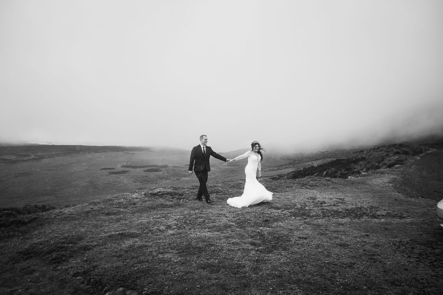 capturando bodas destino en Ecuador con estilo emocional, junto a organizadores de eventos.
