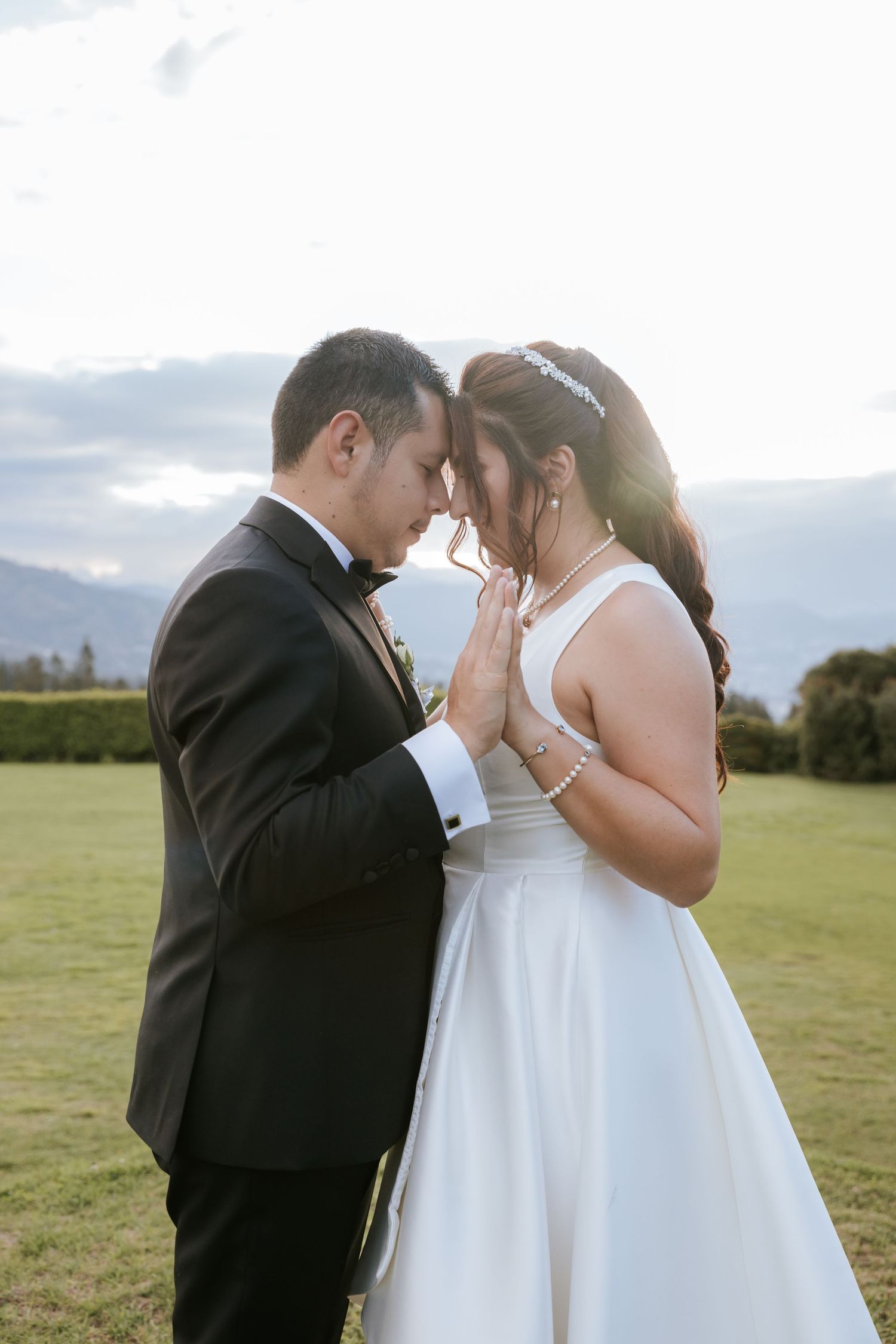 Recuerdos eternos de tu boda en Quito con un fotógrafo profesional y apasionado