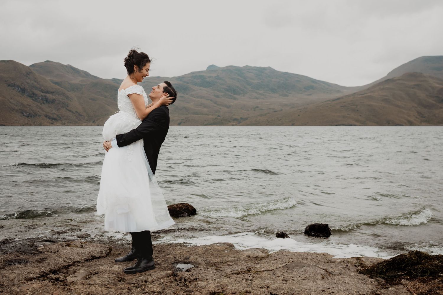 Fotógrafo recomendado por los mejores organizadores de bodas en Quito, Ecuador.