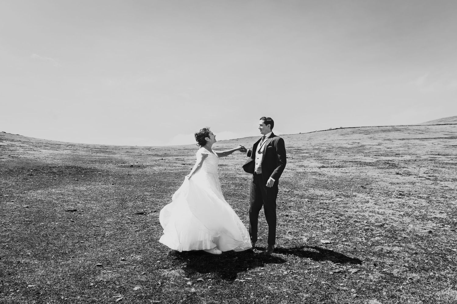 Bodas civiles, pre boda y eventos íntimos en Quito fotografiados con pasión y arte.