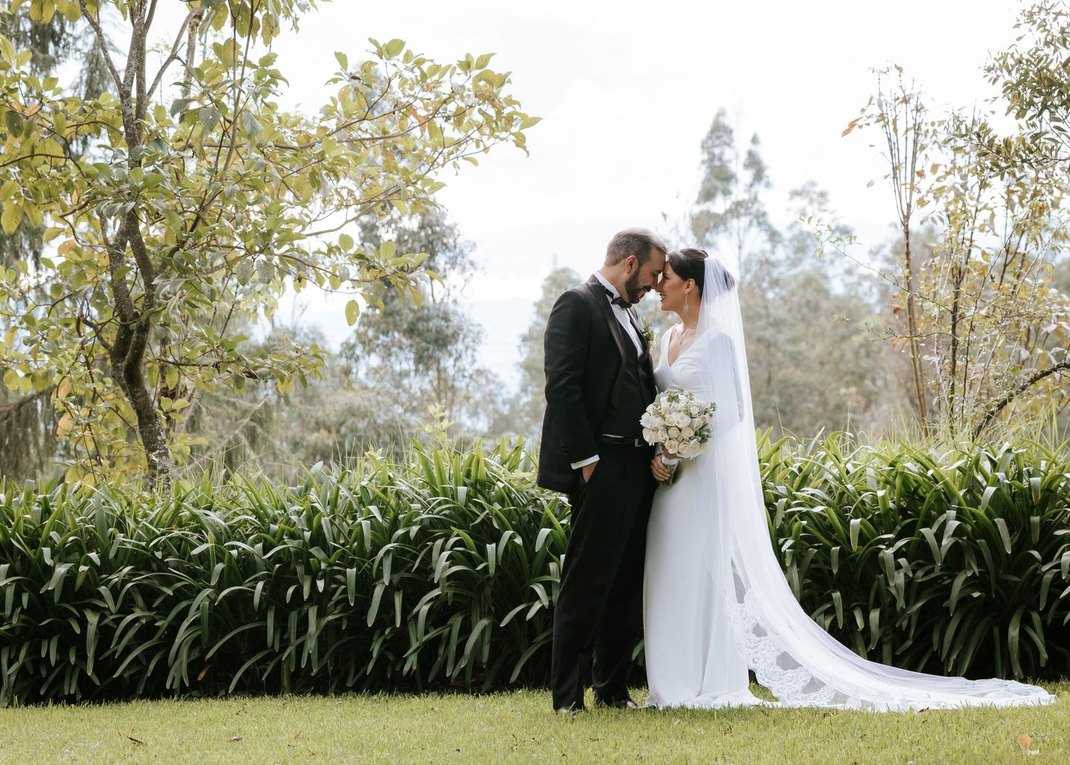 Organización de bodas con fotógrafos profesionales en las mejores haciendas de Quito.