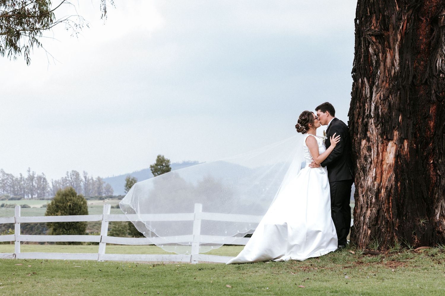 Fotógrafo de bodas en Quito y colaborador de wedding planners para crear eventos únicos.