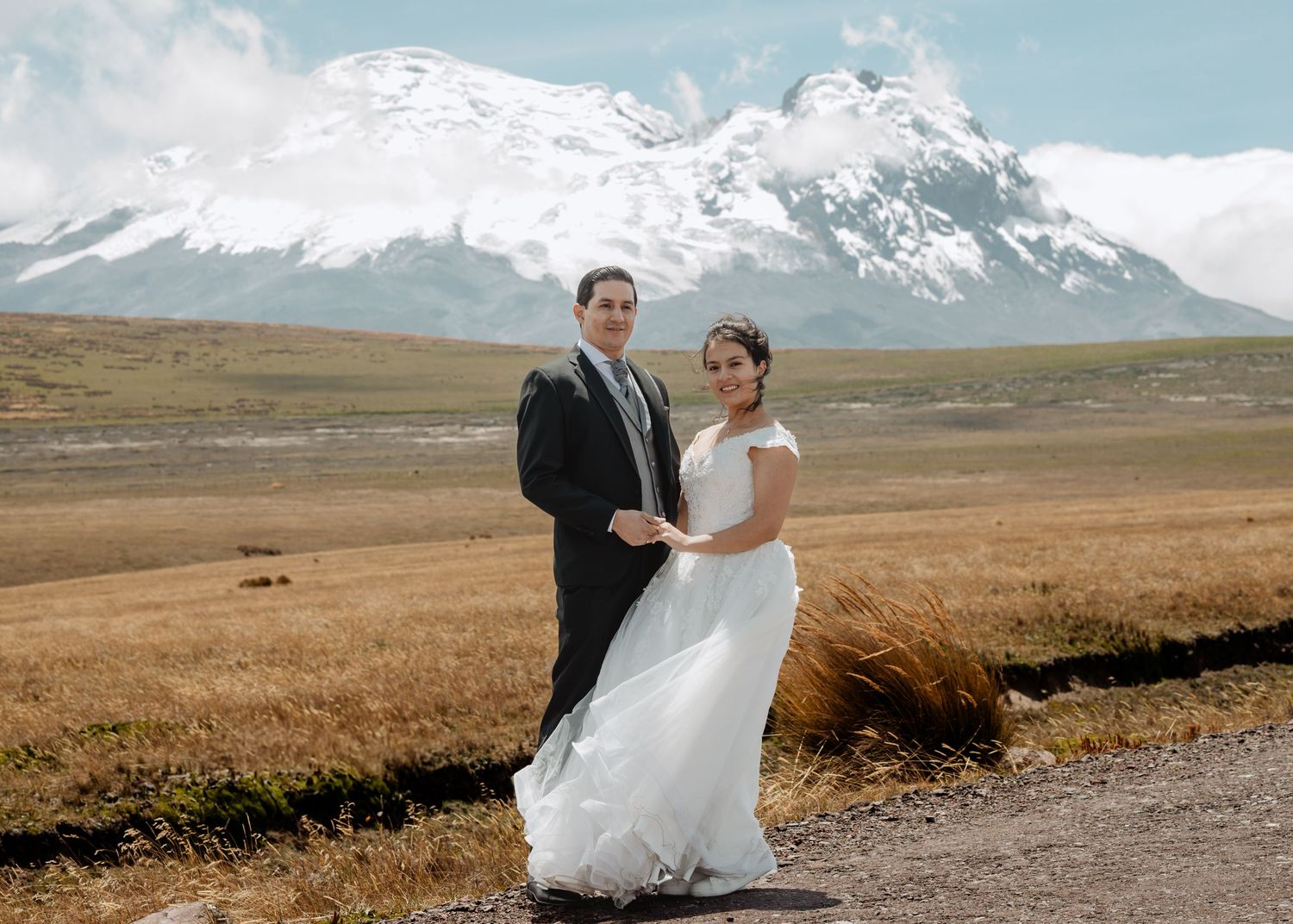 Bodas civiles, pre boda y eventos íntimos en Quito fotografiados con pasión y arte.