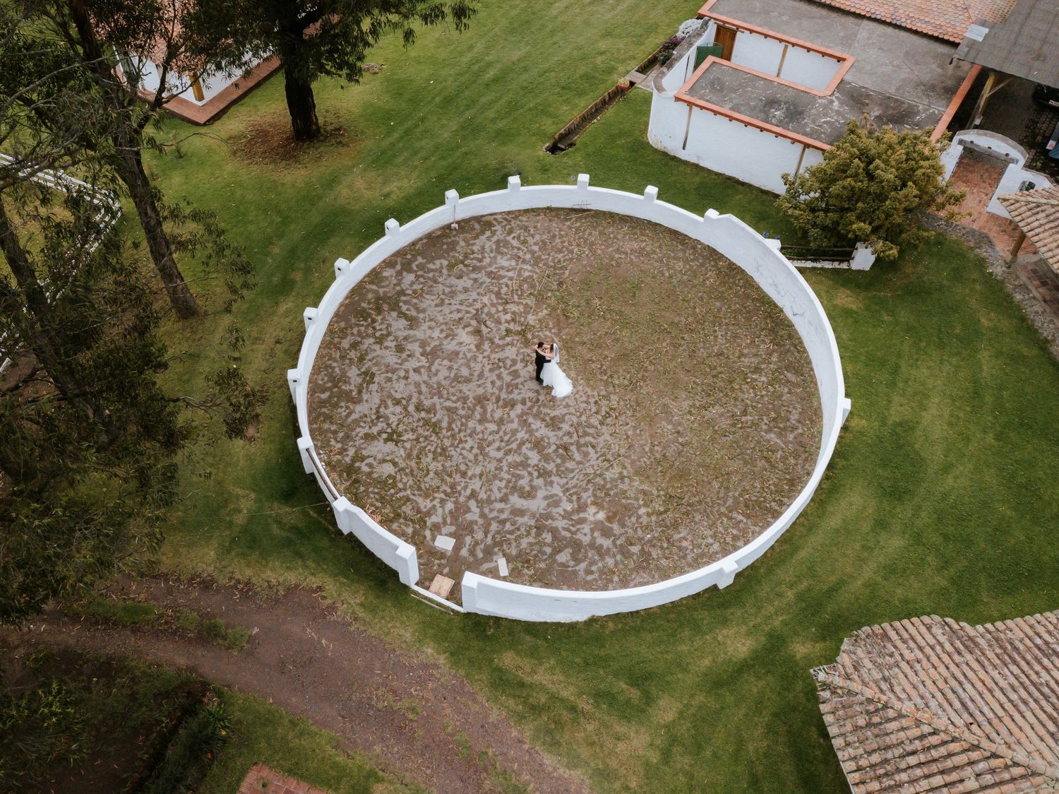 Recuerdos eternos de tu boda en Quito con un fotógrafo profesional y apasionado